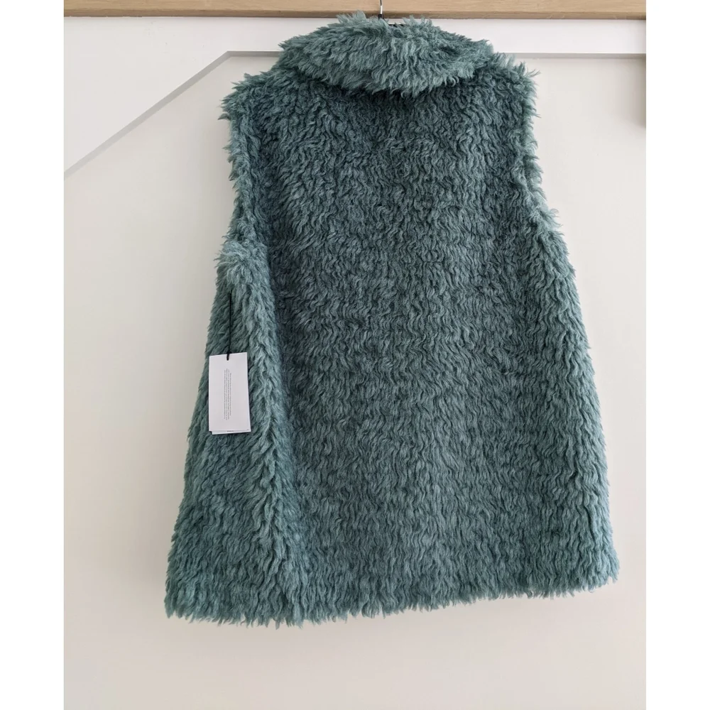 UGG Tammie Faux Fur vest - Picture 13 of 17